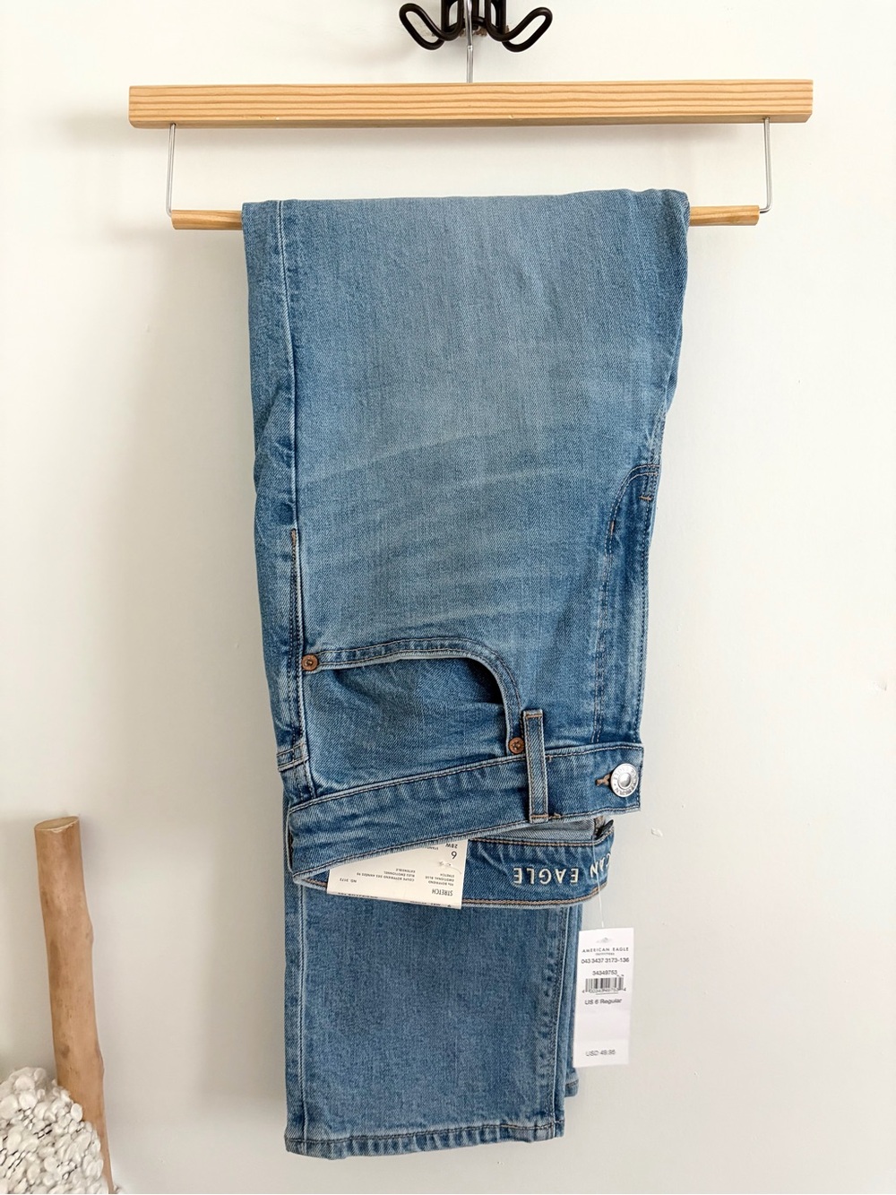 American Eagle 90s Boyfriend Jeans NWT
